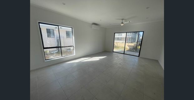 4 bedroom beautifully designed home - Photo 1