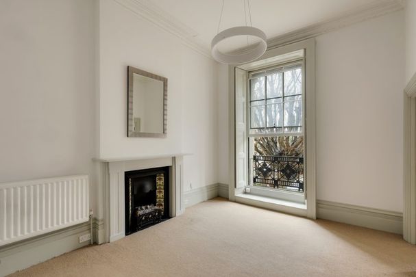 1 Bed Flat - Photo 1