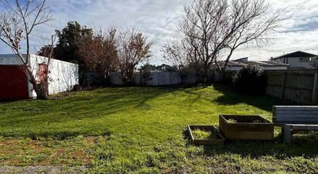 4-bedroom villa ready to be made into your home. - Photo 4