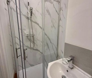 Studio Flat, Linden Mansions, N6 - Photo 4