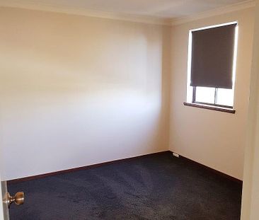 15/23 Kinsella Street, Joondanna WA 6060 - Photo 4