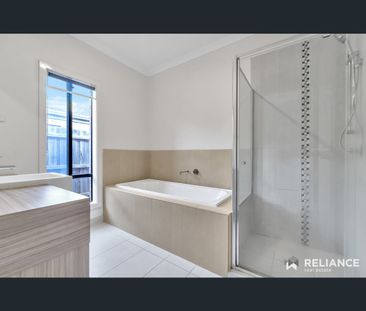 9 Bellevue Drive, Truganina, Vic 3029 - Photo 3