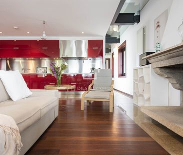 An outstanding contemporary seafront villa for rent with splendid v... - Foto 3