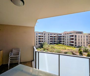 AIX LA DURANNE APPARTEMENT T2 MEUBLE TERRASSE ET GARAGE, - Photo 2