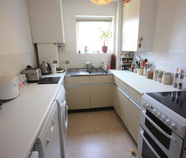 Burpham, GU4 - Photo 5