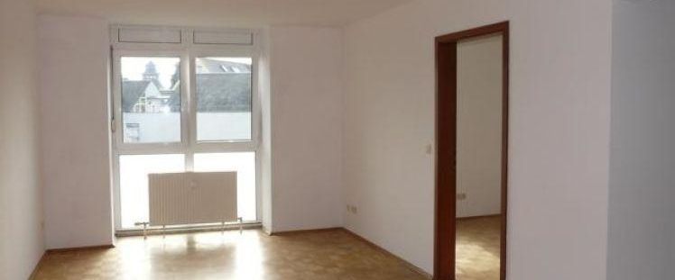 gemütliche 2-Zimmer Wohnung am Mannichswalder Platz mit Fahrstuhl, frei ab 01.03.2025!! - Photo 1