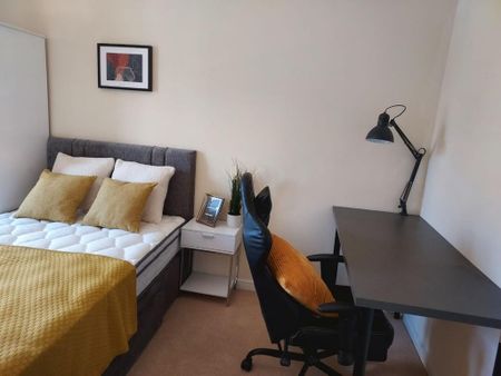 1 bedroom house of multiple occupation to rent - Photo 3