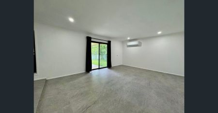 SPACIOUS RENOTA5-BEDROOM HOME IN A PERFECT LOCATION!! - Photo 5