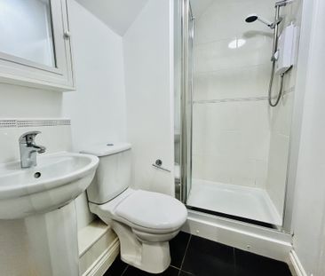 Sinfin Moor Lane, Derby, Chellaston - Photo 3