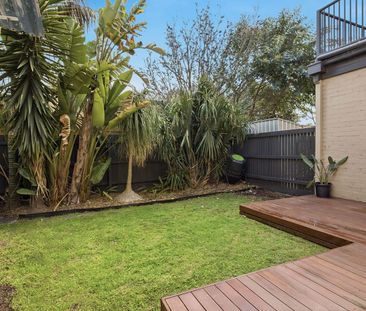 Renovated Ground Floor Apartment with an Enormous Backyard - Photo 6