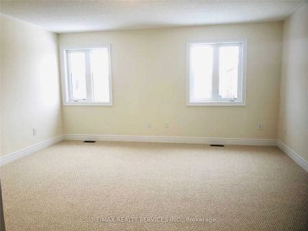 Property For Lease | W9245060 - Photo 5