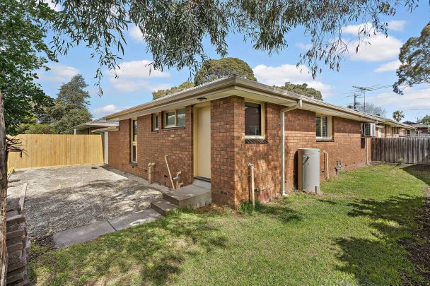 “Lifestyle & Location Ticking all Boxes” - Photo 1