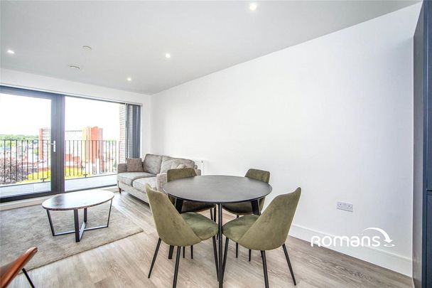 2 bedroom parking to rent - Photo 1