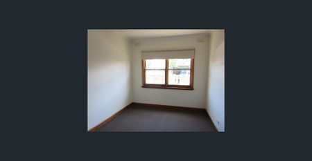 Three bedroom home - Photo 3