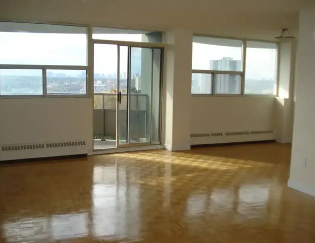 135 Fenelon Drive Toronto | 135 Fenelon Drive, Toronto - Photo 1