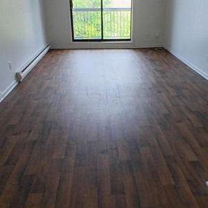 A Valleyfield - Beau , propre 5-1/2, avec balcon prive ( pour 1er DECEMBRE ) - Photo 2