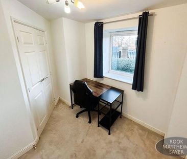 2 bedroom flat to rent - Photo 6