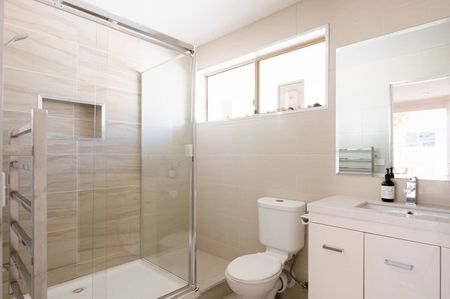 52 Revell Street, - Photo 3