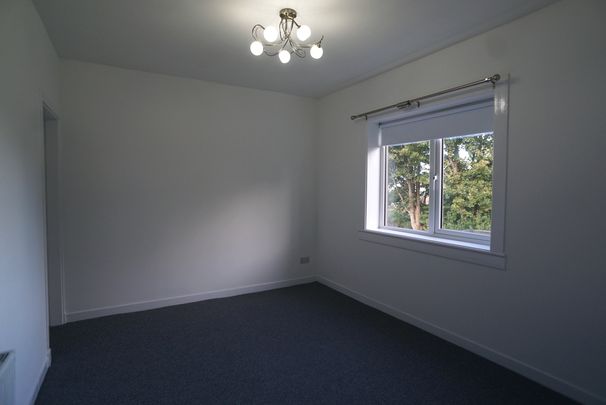 91 Rylees Crescent Penilee Glasgow - Photo 1
