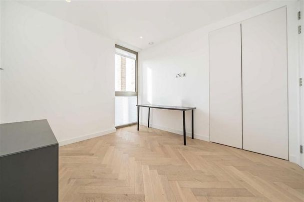 3 bedroom flat to rent - Photo 1