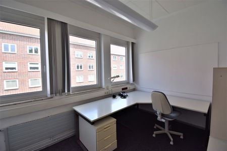 Bremerhaven - Geestemünde // Großzügiges Bürogebäude auf ca. 279 m² - Photo 5