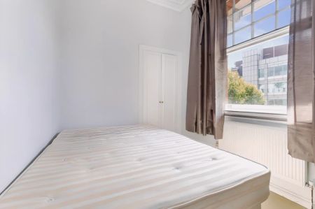 1 Bed 1 Bath, 22 Moscow Mansions - Photo 5