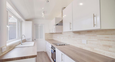 2 bedroom cottage to rent - Photo 5