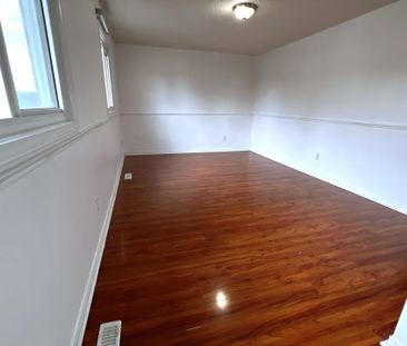 For Lease - 93 Martindale Crescent, Brampton, Ontario - Photo 4