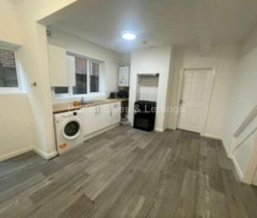 Newcombe Road, Southampton, SO15 - Photo 3