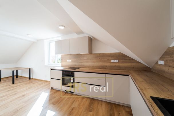 Pronájem bytu 4+kk 107 m² - Photo 1