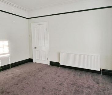 3 bedroom House To Let Total Size: 1292 SQ FT - Photo 4