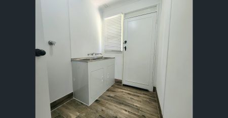 Charming Family Home - Photo 5