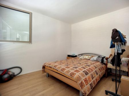 Sion, appartement de 2 pièces au coeur de St-Guérin, proche du centre-ville - Photo 3