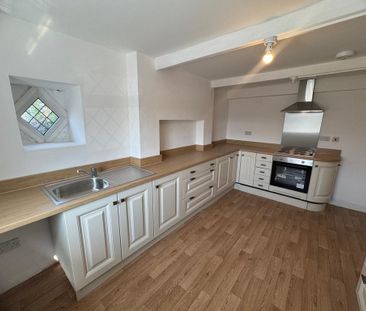 4 bedroom detached house to rent - Photo 3