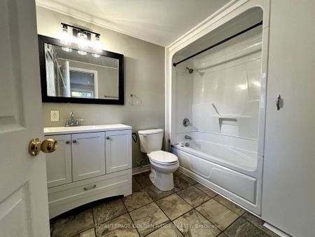 For Lease - 367 Hollywood Drive, Georgina, Ontario - Photo 3