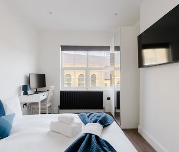 4 Bed Flat, Wandsworth High St, SW18 - Photo 6
