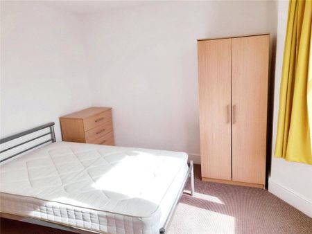 6 bedroom terraced house to rent - Photo 2