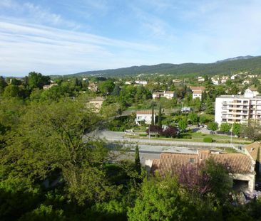 Location appartement 4 pièces 73 m² à Aubenas (07200) 5 - Photo 2