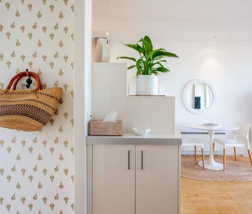 Contemporary 1 bedroom apartment with balcony overlooking Harbour B... - Photo 5