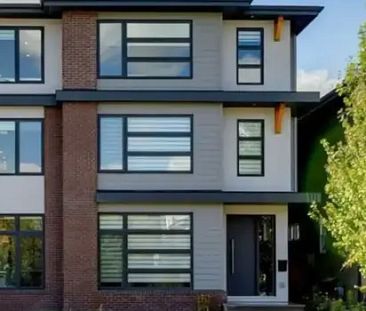 Three-story semi detached in Mount Pleasant | Calgary - Photo 1