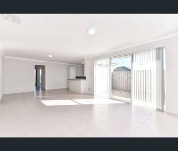 33A Coppito Circle, Beeliar WA 6164 - Photo 2