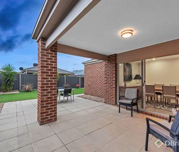 Modern 4-Bedroom Family Home in Botanic Ridge - Photo 6