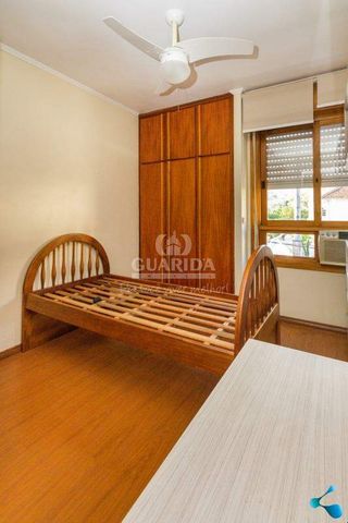 Apartamento mobiliado de 2 dormitórios no bairro Petrópolis, com VAGA COBERTA - COD: 4505 - Photo 3