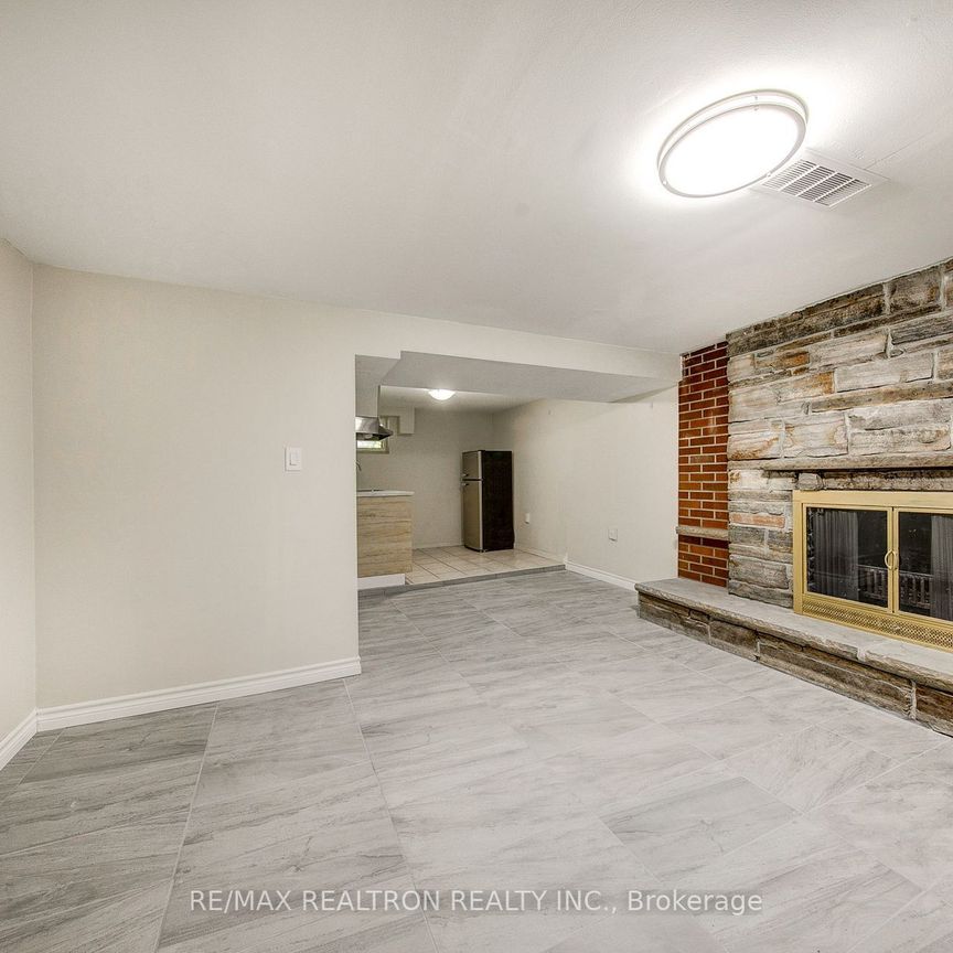 For Lease - 24 Highland Park Boulevard, Markham, Ontario - Photo 1