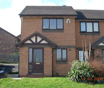 2 bedroom mews to rent - Photo 3