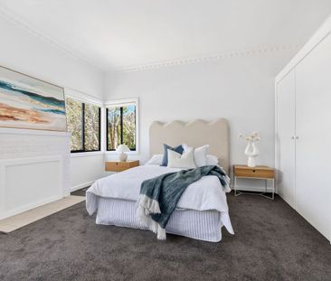 Charming 3 Bedroom Home - Photo 6