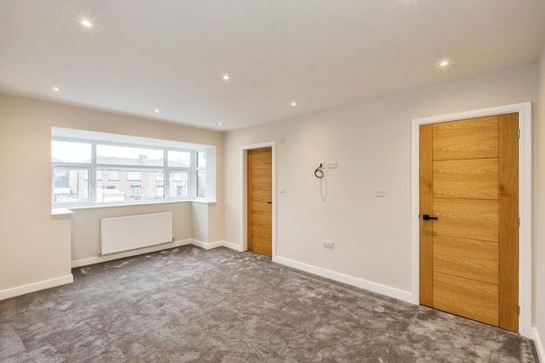 4 bedroom semi-detached house to rent - Photo 1