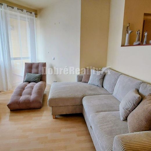 PRENÁJOM: VEĽKÝ 3 IZBOVÝ BYT S TERASAMI A GARÁŽOU, BELVEDER - Photo 1