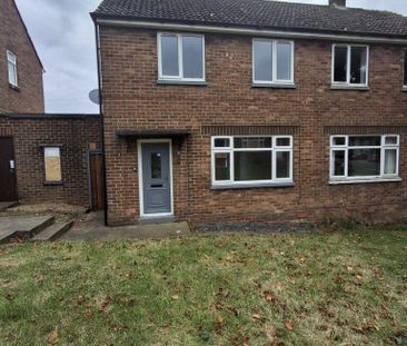 2 bedroom semi-detached house to rent - Photo 3