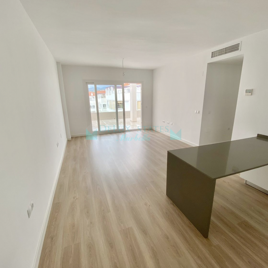 Elegant penthouse for rent in Nueva Andalucía, Costa del Sol - Foto 1